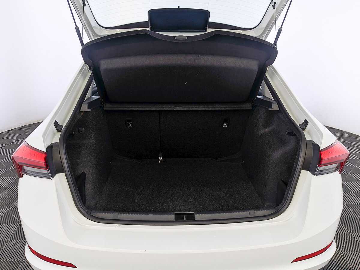 Skoda Rapid с пробегом — 2020 год. Фото: #9