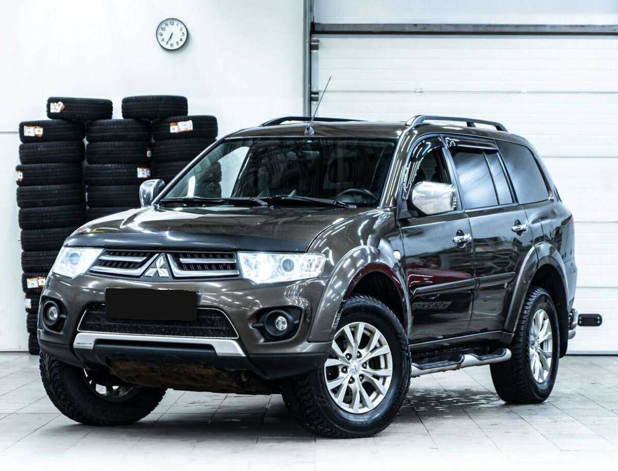 Mitsubishi Pajero Sport с пробегом — 2014 год. Посмотреть фото