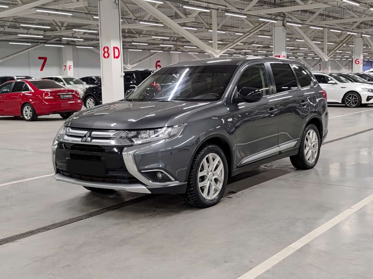 Mitsubishi Outlander с пробегом — 2016 год. Посмотреть фото