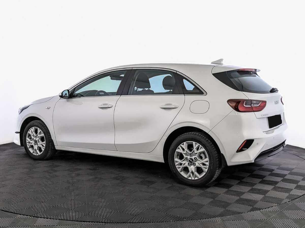Kia Ceed с пробегом — 2022 год. Фото: #6