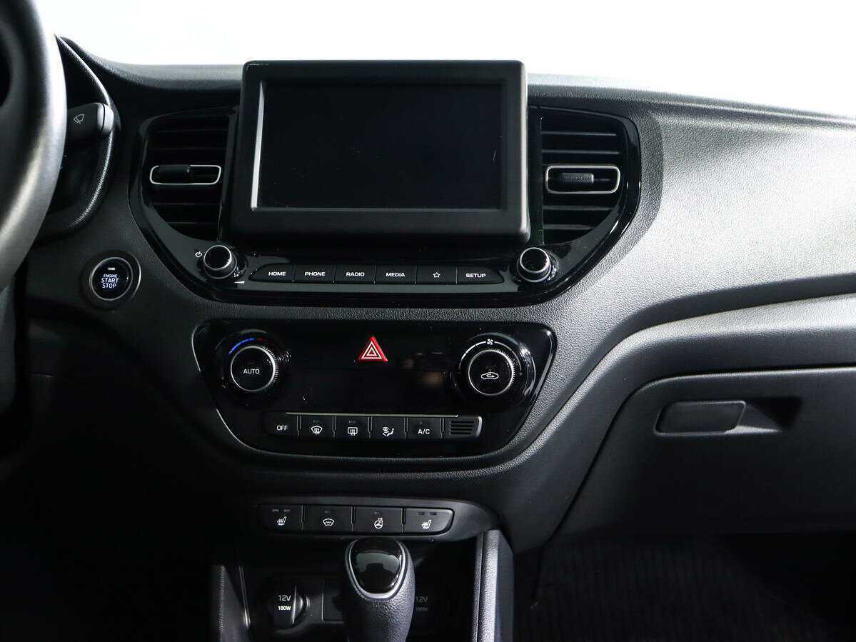 Hyundai Solaris с пробегом — 2020 год. Фото: #12