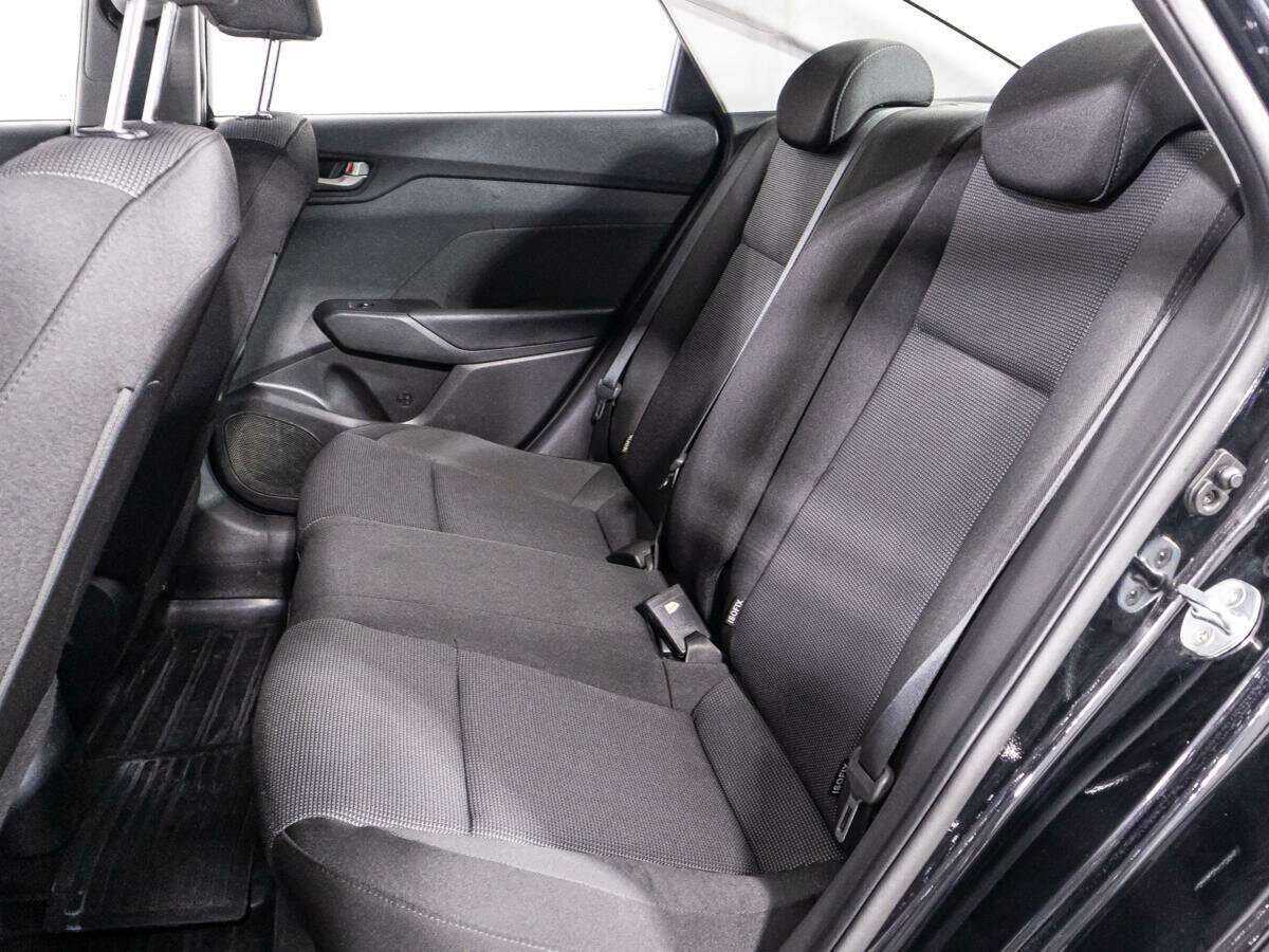 Hyundai Solaris с пробегом — 2017 год. Фото: #9