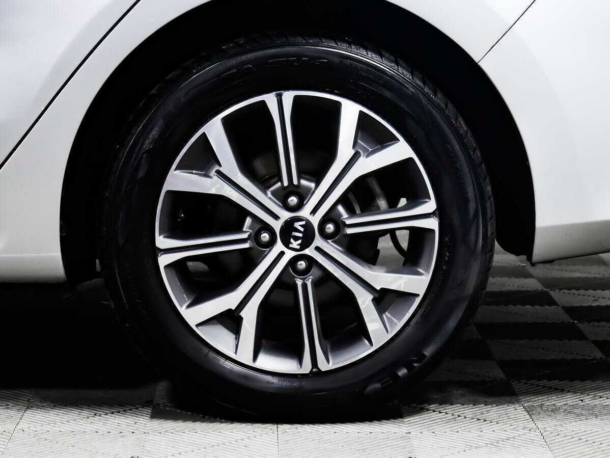 Kia Rio с пробегом — 2021 год. Фото: #12