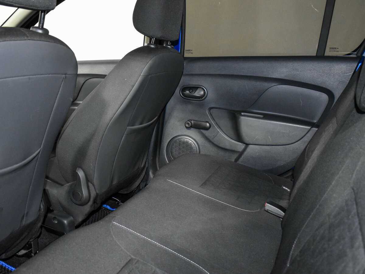 Renault Sandero с пробегом — 2018 год. Фото: #11