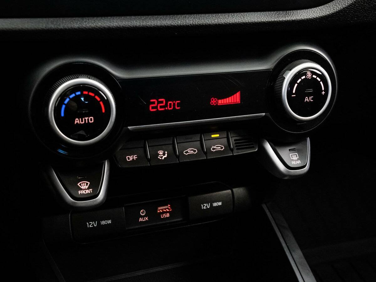 Kia Rio с пробегом — 2018 год. Фото: #11