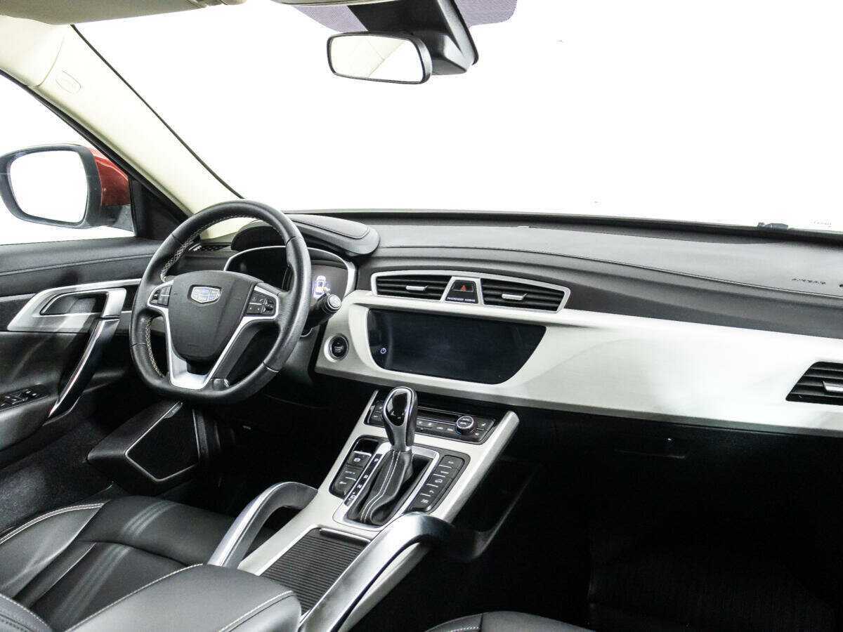 Geely Atlas с пробегом — 2021 год. Фото: #8