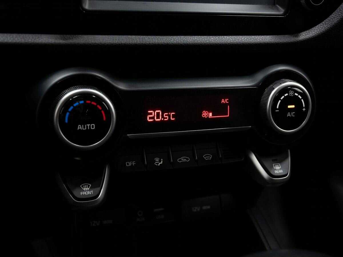 Kia Rio с пробегом — 2020 год. Фото: #22