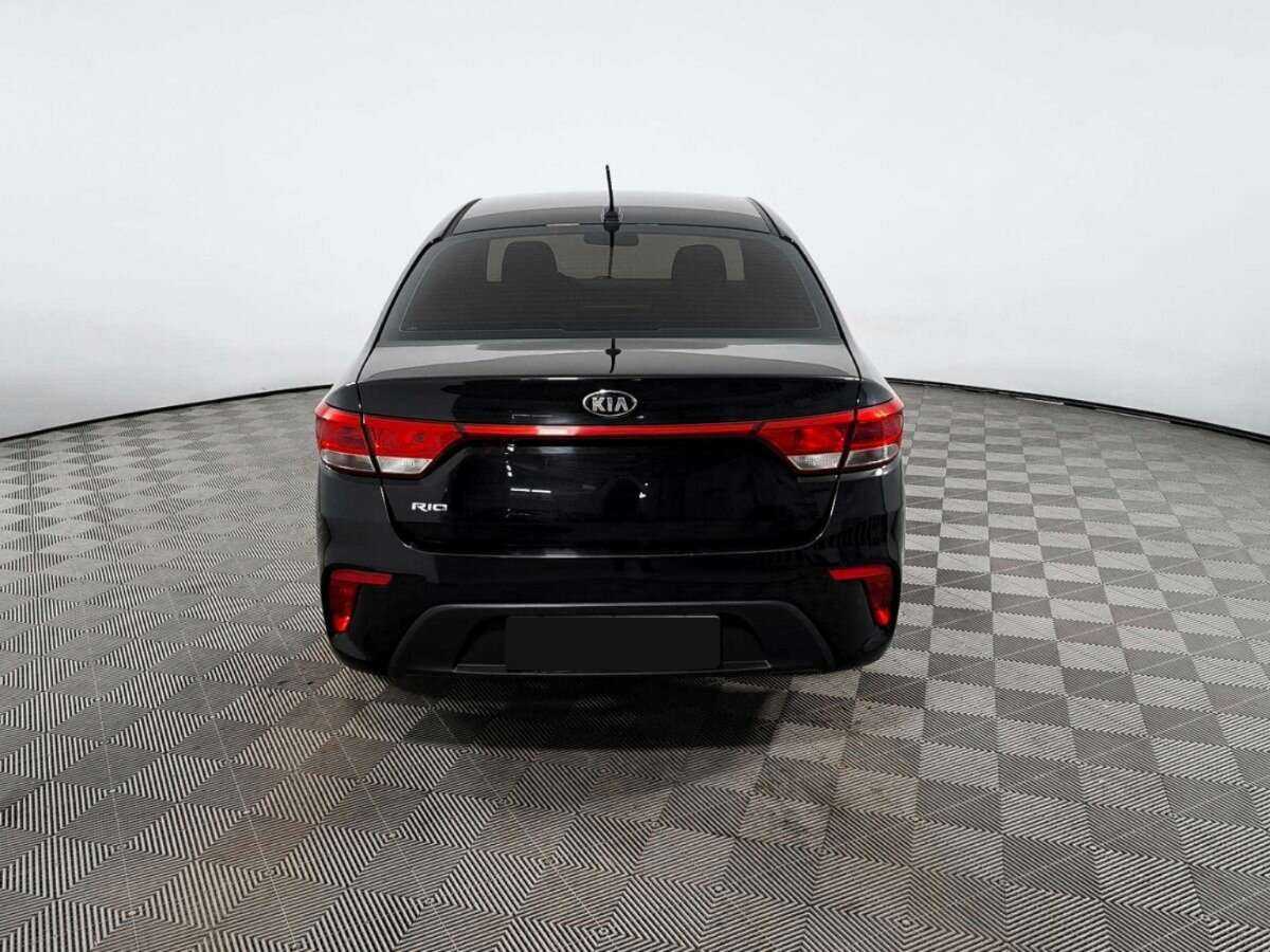 Kia Rio с пробегом — 2017 год. Фото: #5