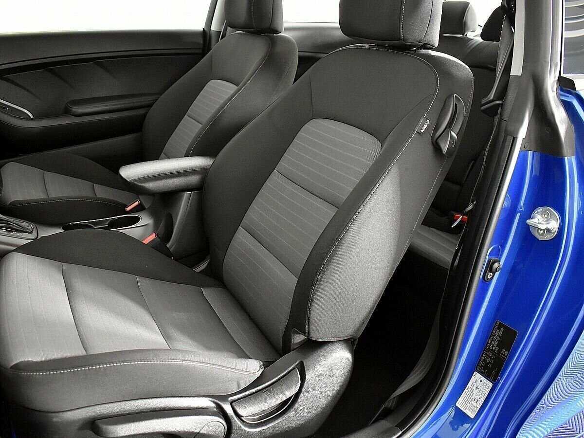 Kia Cerato с пробегом — 2013 год. Фото: #7