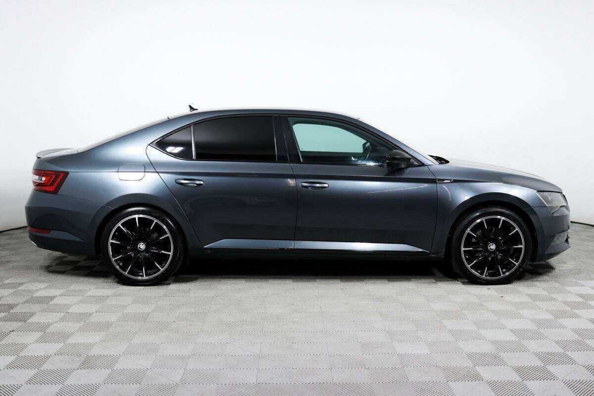 Skoda Superb с пробегом — 2017 год. Фото: #3