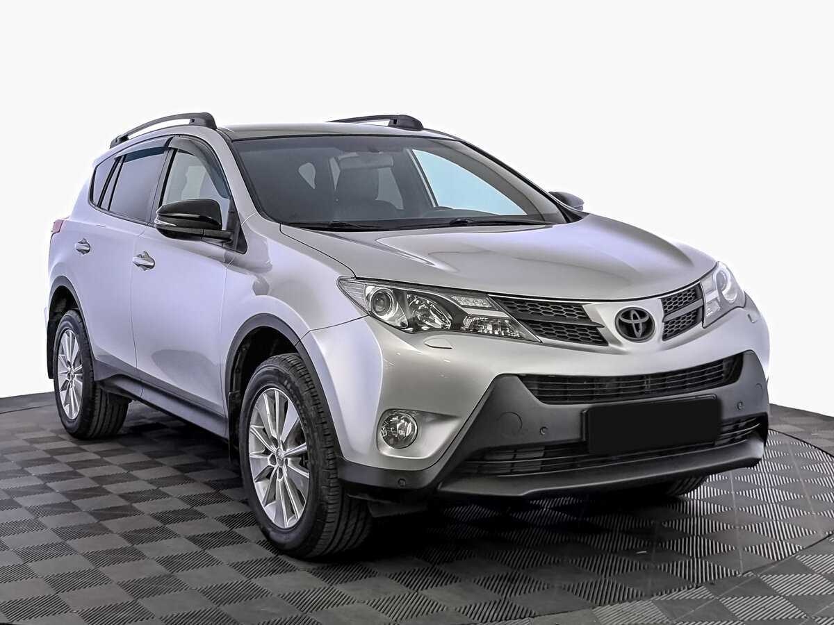 Toyota RAV4 с пробегом — 2014 год. Фото: #2