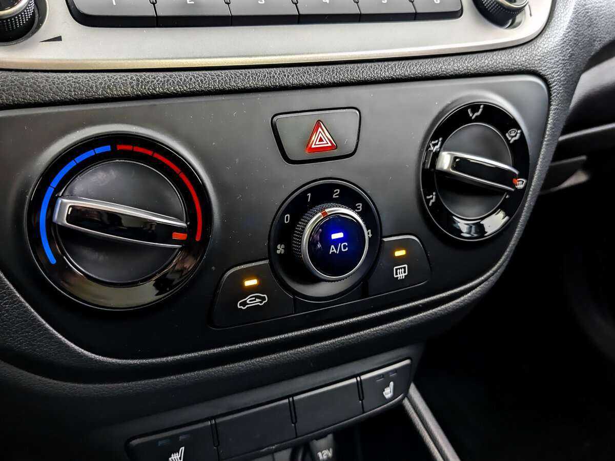 Hyundai Solaris с пробегом — 2022 год. Фото: #24