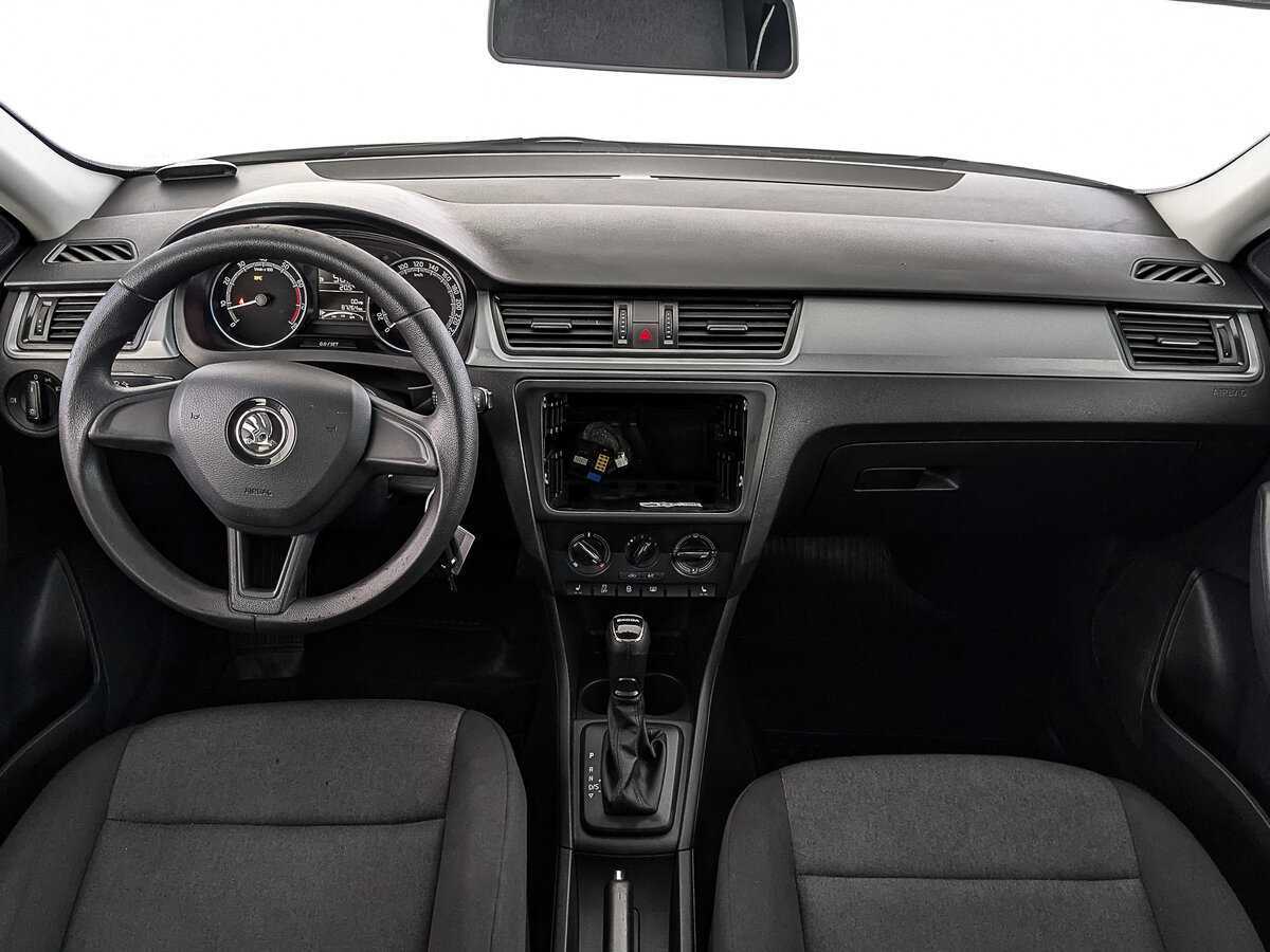 Skoda Rapid с пробегом — 2019 год. Фото: #12