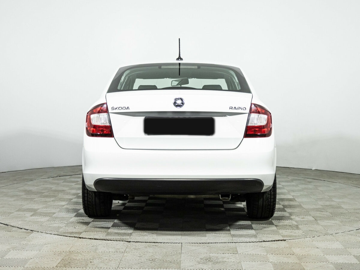 Skoda Rapid с пробегом — 2019 год. Фото: #5