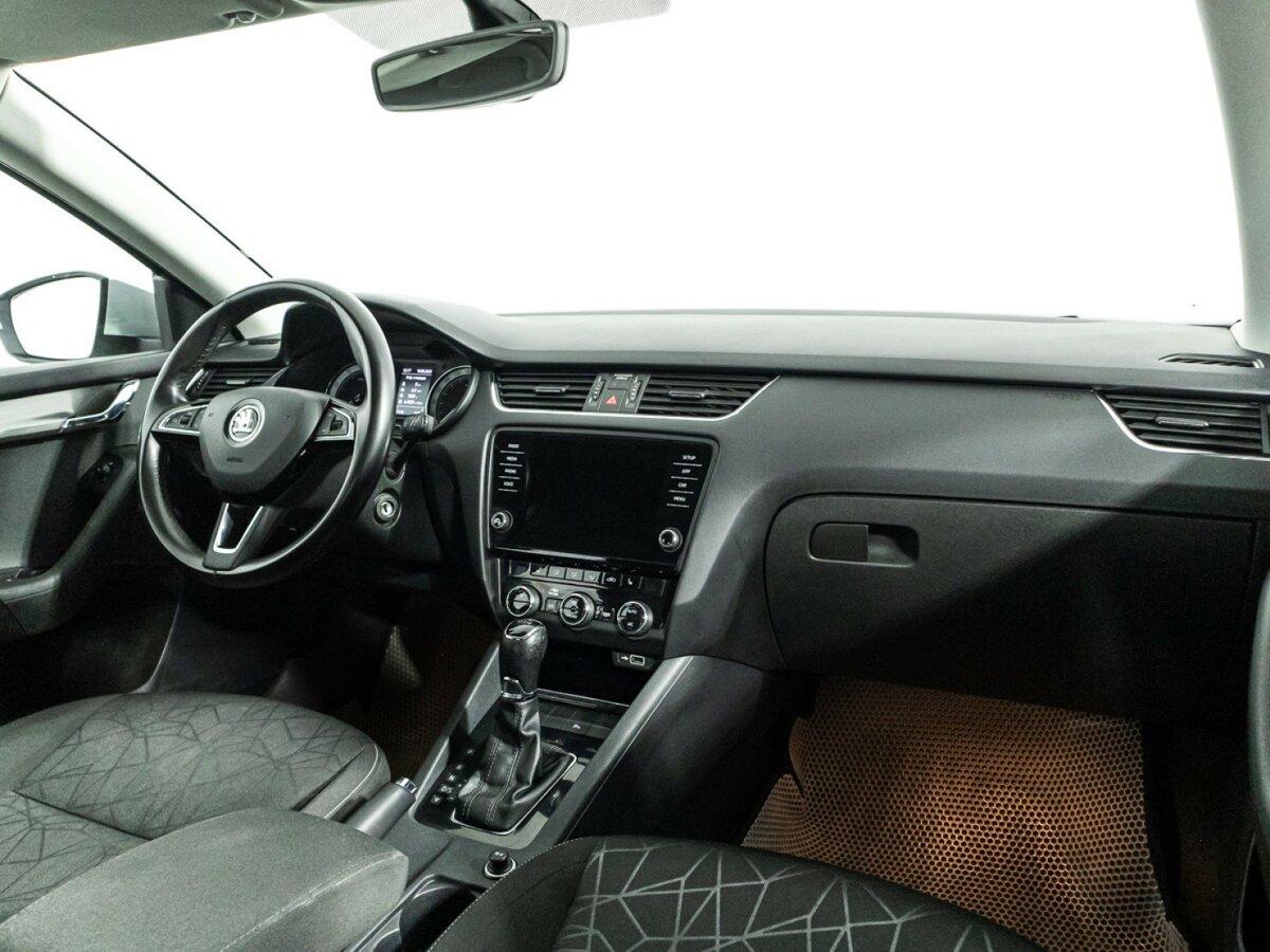 Skoda Octavia с пробегом — 2020 год. Фото: #8