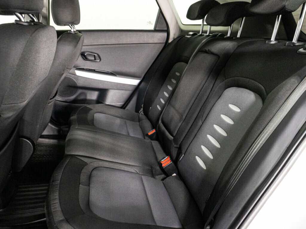 Kia Ceed с пробегом — 2012 год. Фото: #9