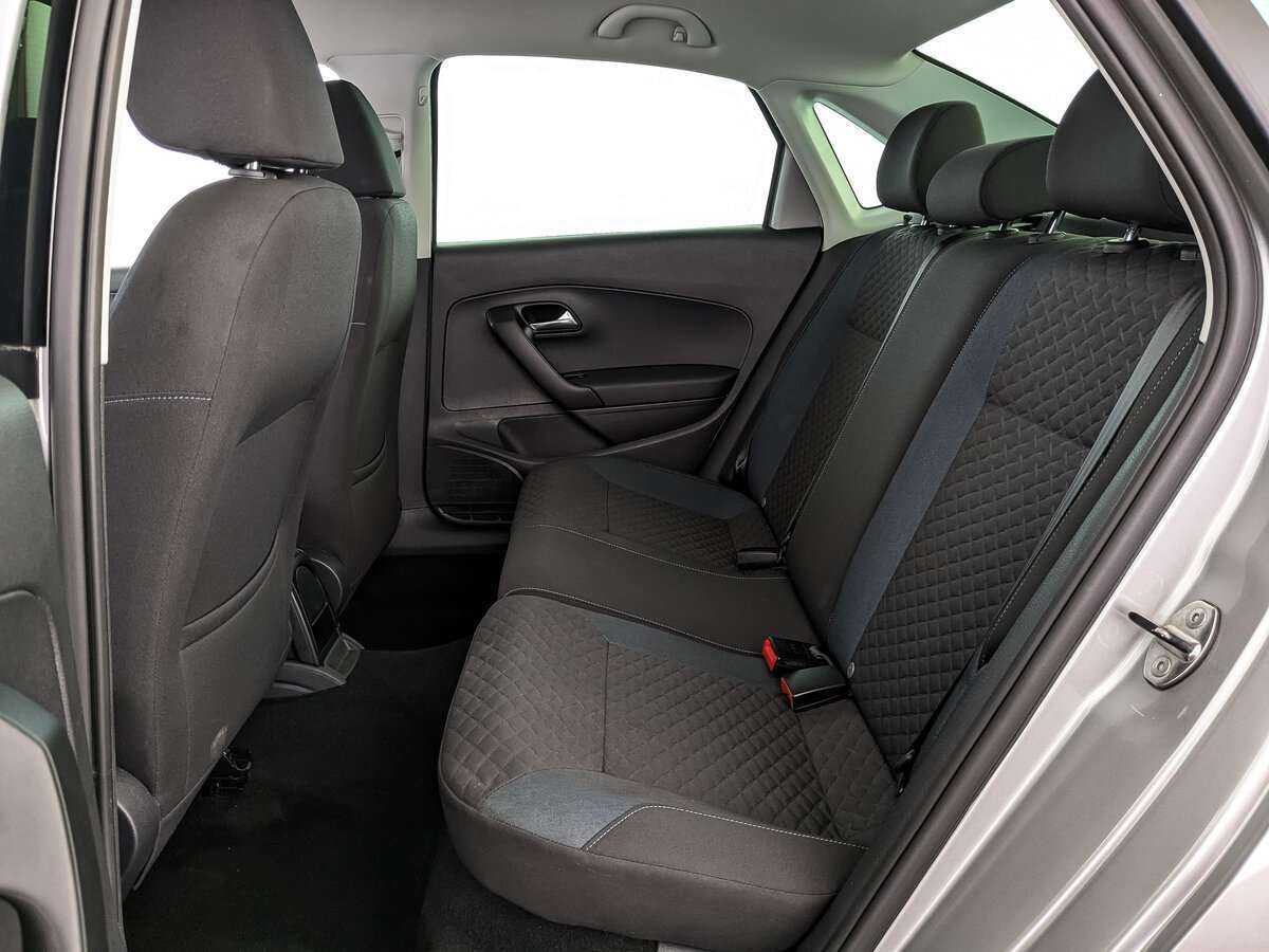 Volkswagen Polo с пробегом — 2020 год. Фото: #13