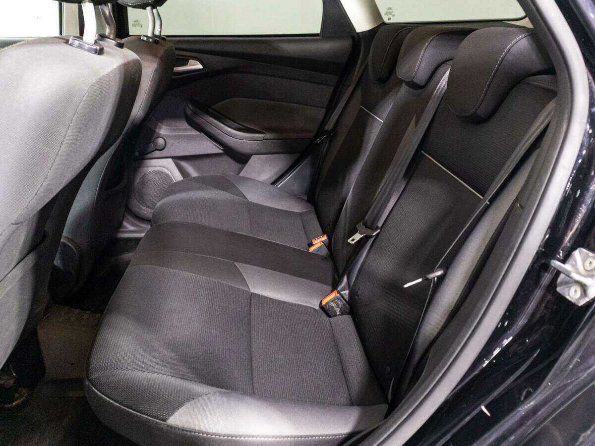 Ford Focus с пробегом — 2013 год. Фото: #9