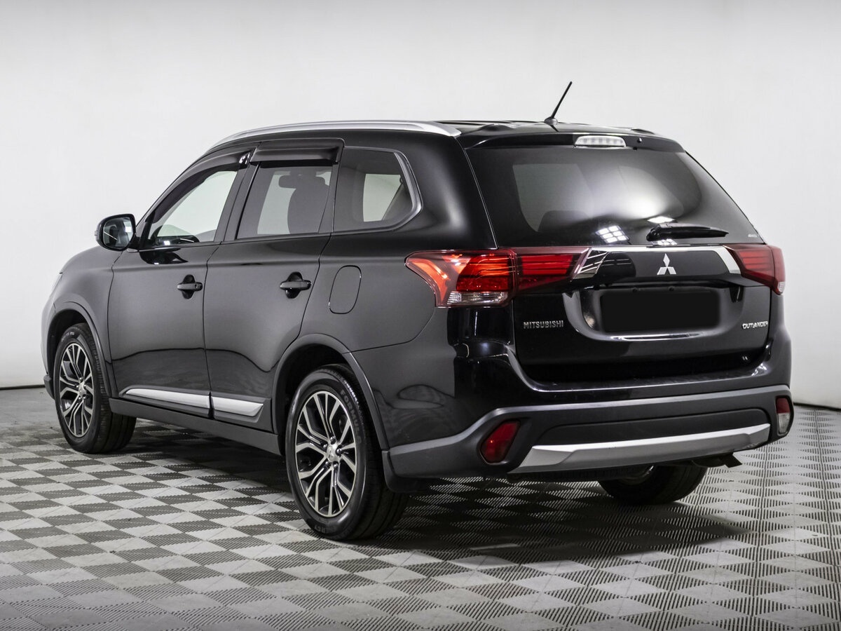 Mitsubishi Outlander с пробегом — 2015 год. Фото: #5