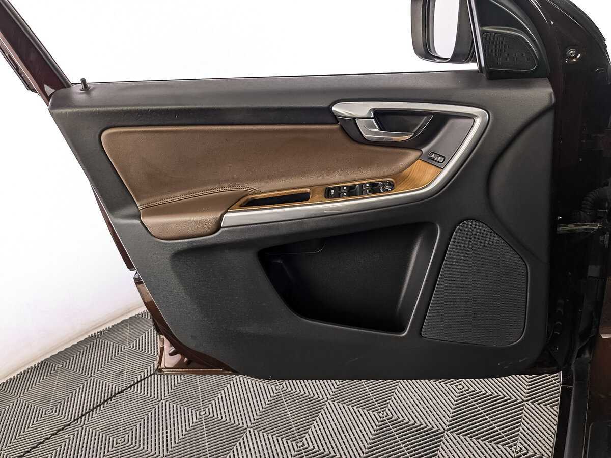 Volvo XC60 с пробегом — 2014 год. Фото: #18