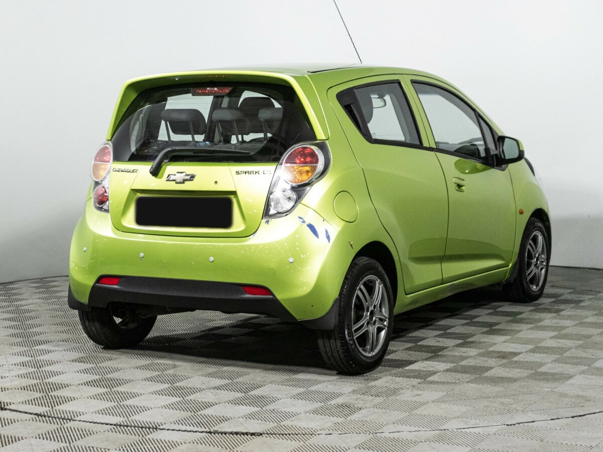 Chevrolet Spark с пробегом — 2012 год. Фото: #4