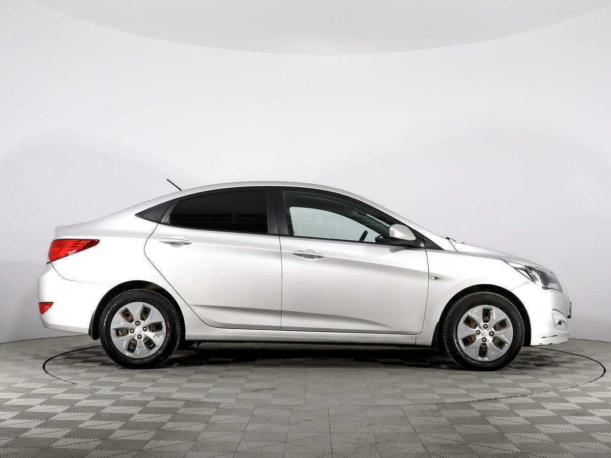 Hyundai Solaris с пробегом — 2016 год. Фото: #3