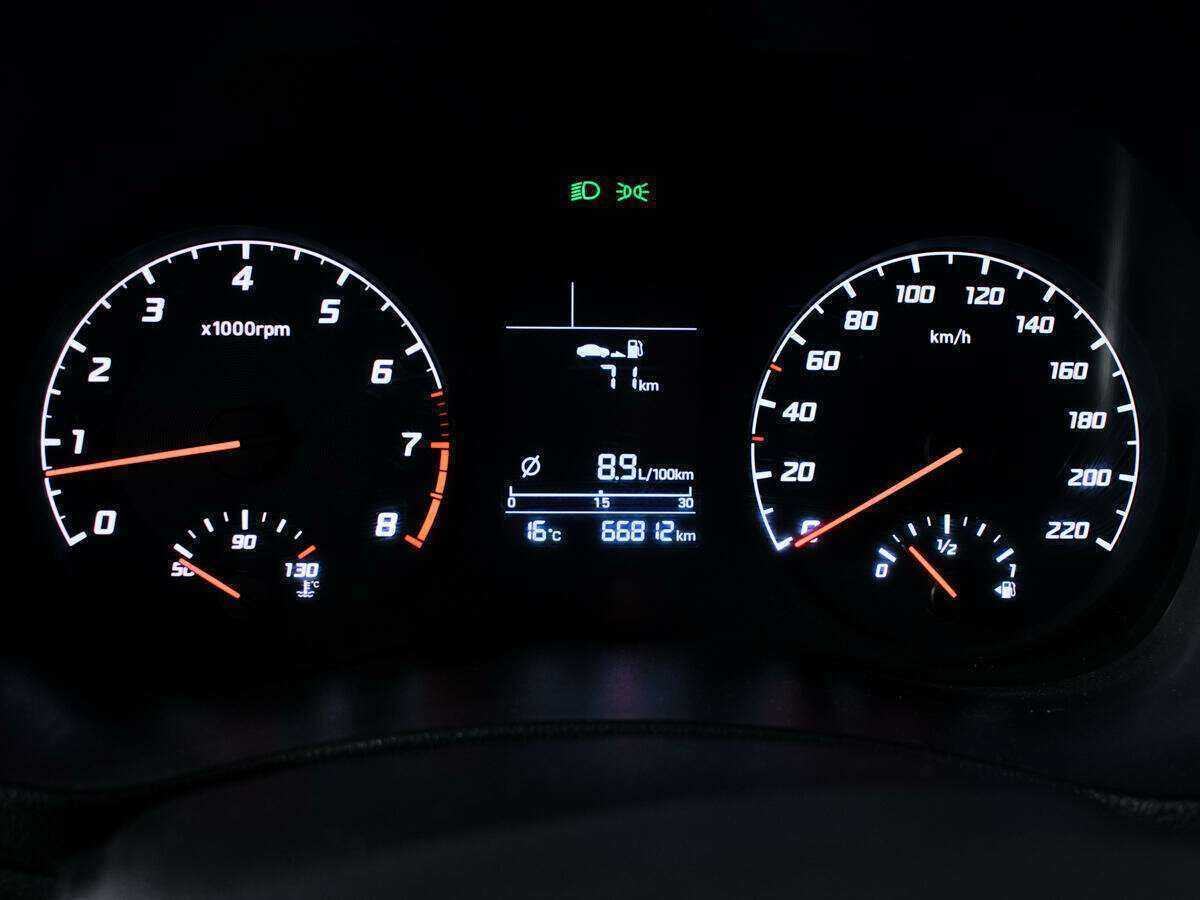 Hyundai Solaris с пробегом — 2021 год. Фото: #10