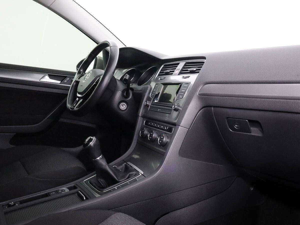 Volkswagen Golf с пробегом — 2014 год. Фото: #5