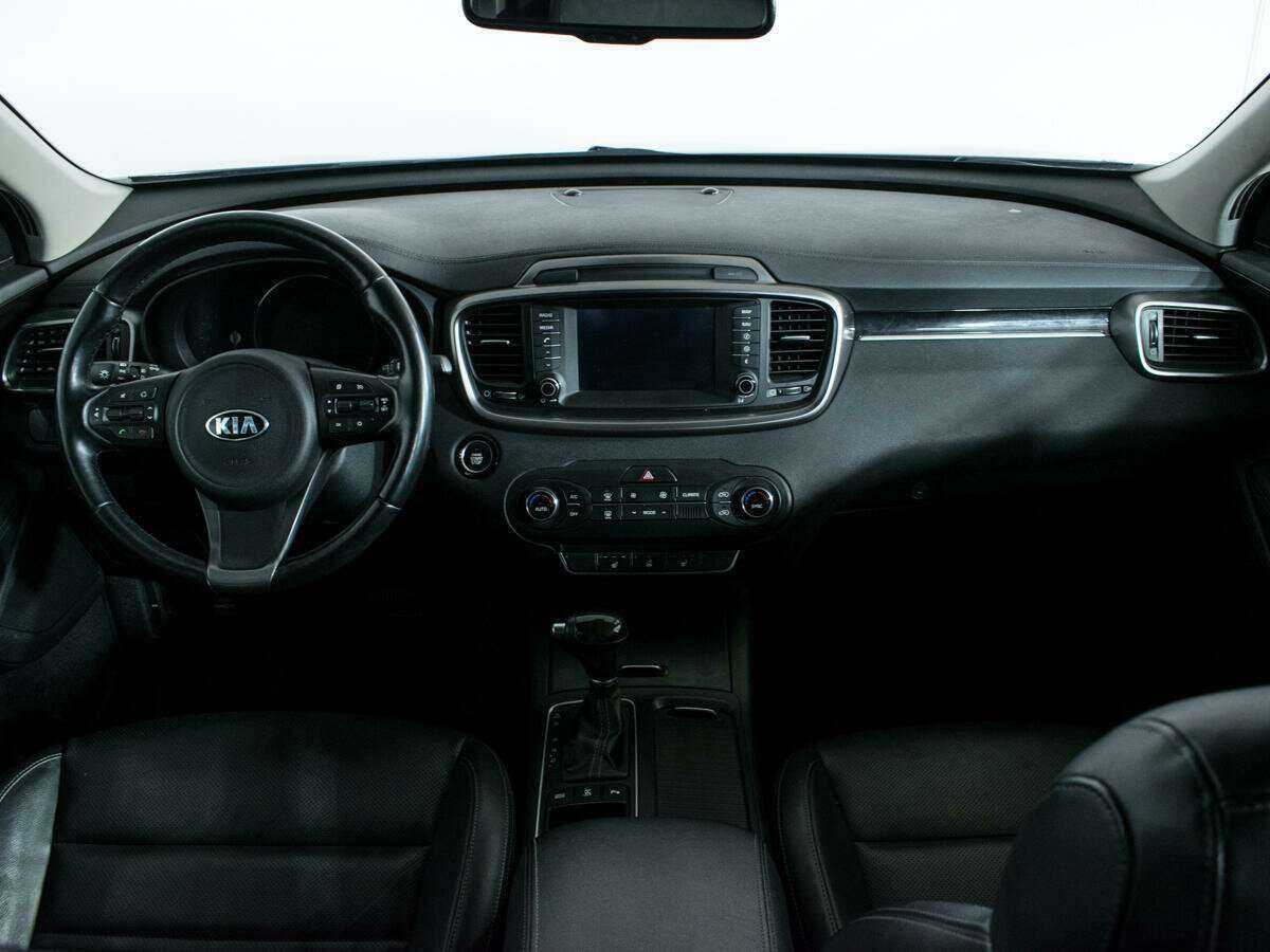 Kia Sorento с пробегом — 2017 год. Фото: #11