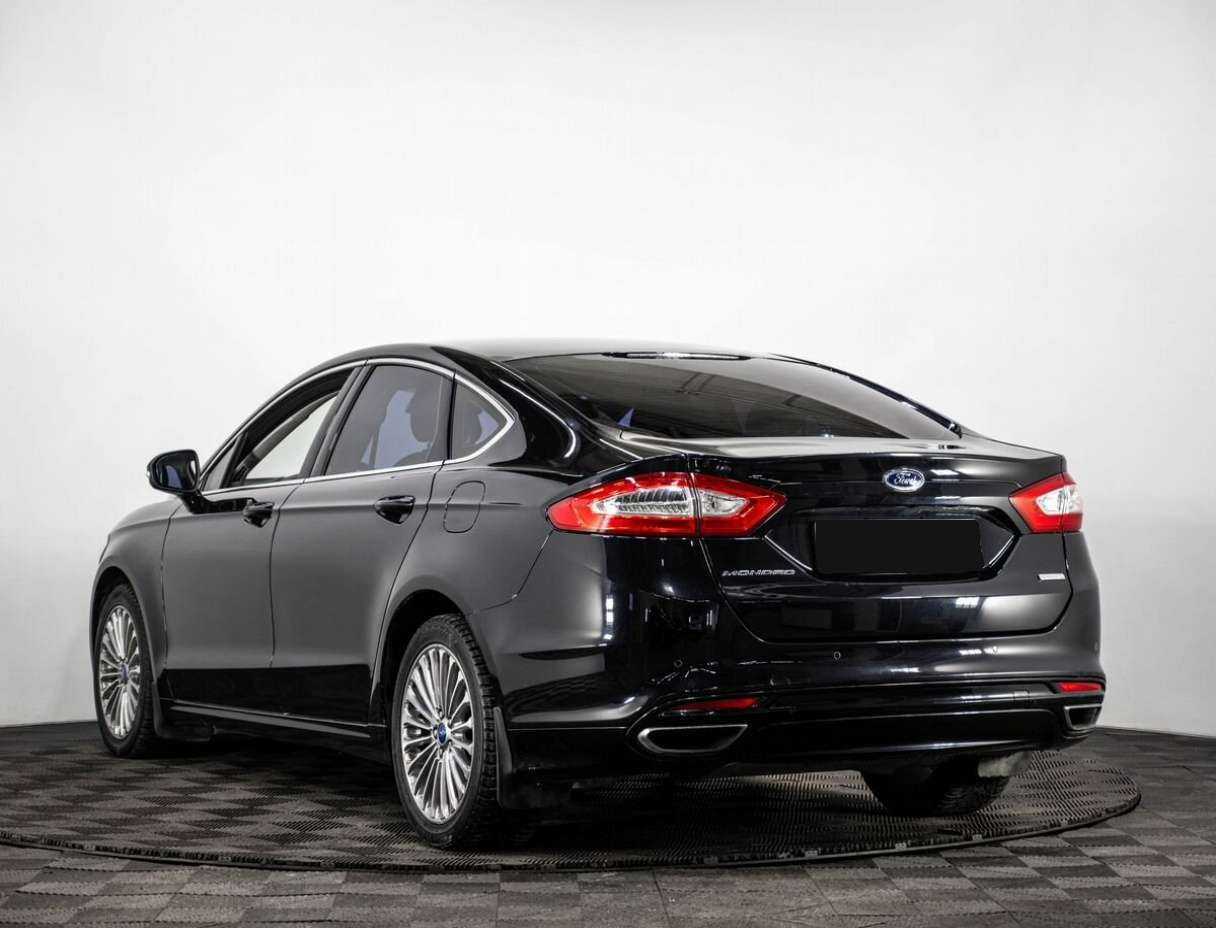 Ford Mondeo с пробегом — 2015 год. Фото: #3