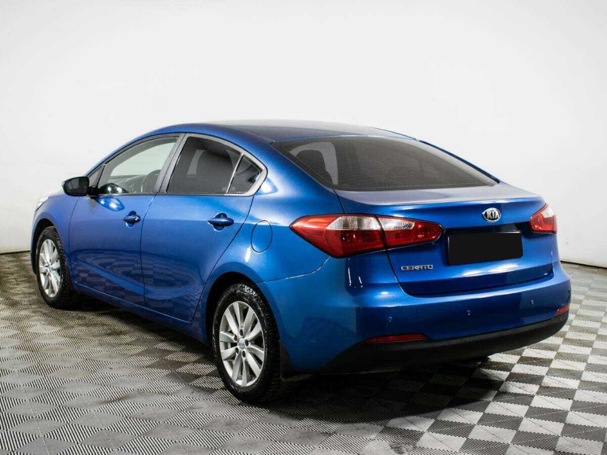 Kia Cerato с пробегом — 2014 год. Фото: #6