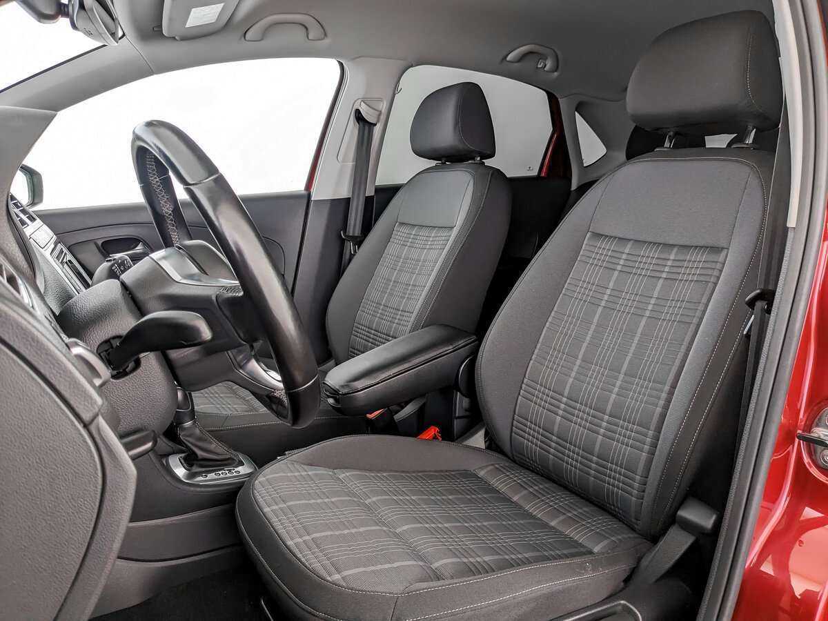 Volkswagen Polo с пробегом — 2017 год. Фото: #15