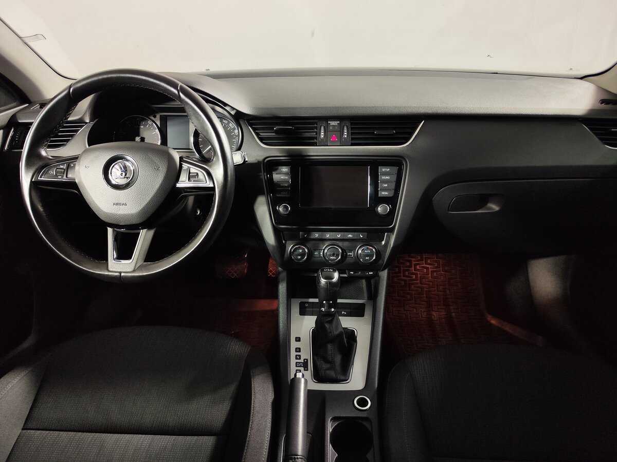 Skoda Octavia с пробегом — 2016 год. Фото: #11