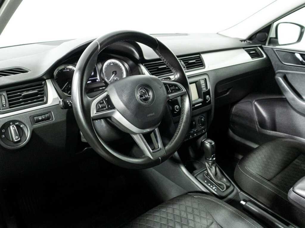 Skoda Rapid с пробегом — 2016 год. Фото: #10