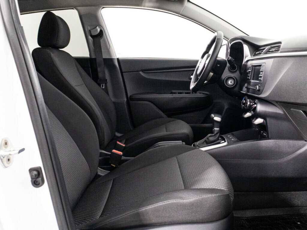 Kia Rio с пробегом — 2022 год. Фото: #16