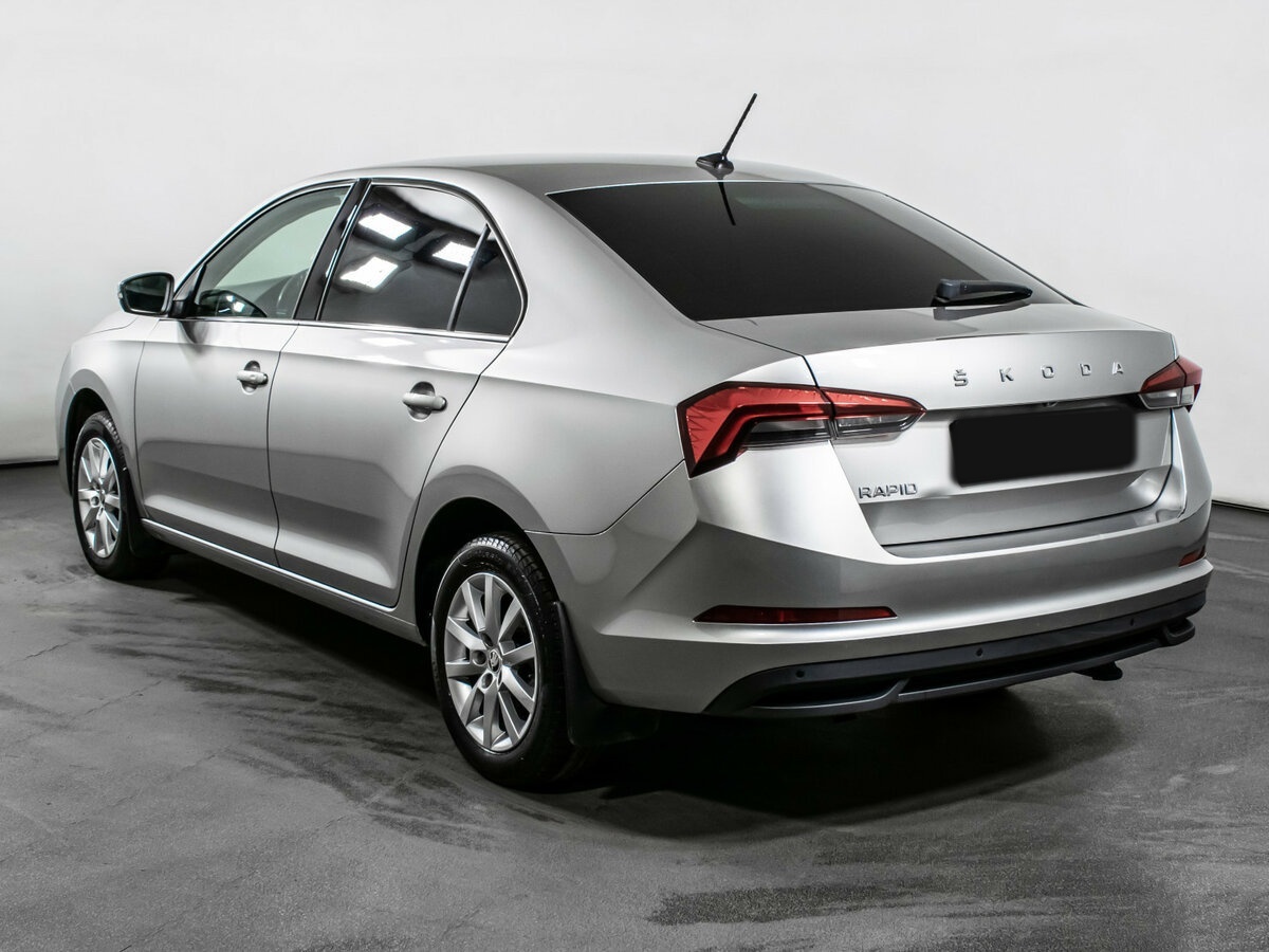 Skoda Rapid с пробегом — 2021 год. Фото: #6