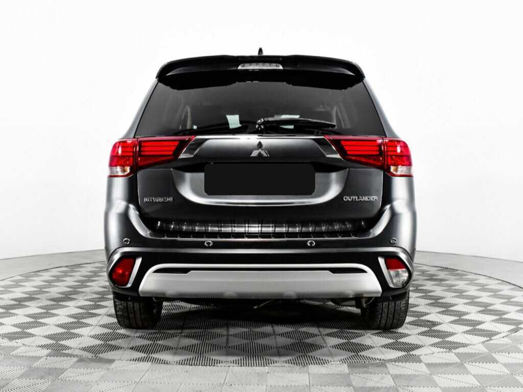 Mitsubishi Outlander с пробегом — 2018 год. Фото: #5