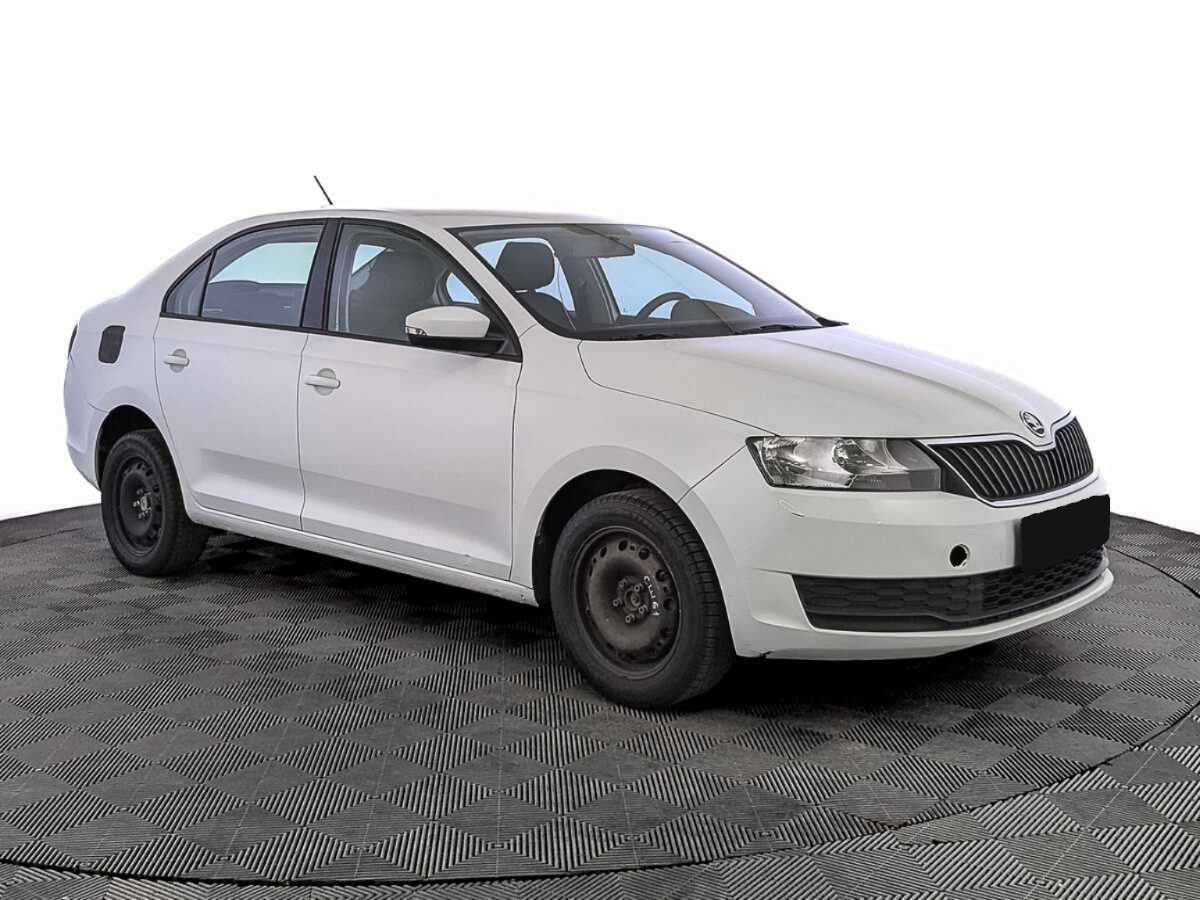 Skoda Rapid с пробегом — 2019 год. Фото: #2