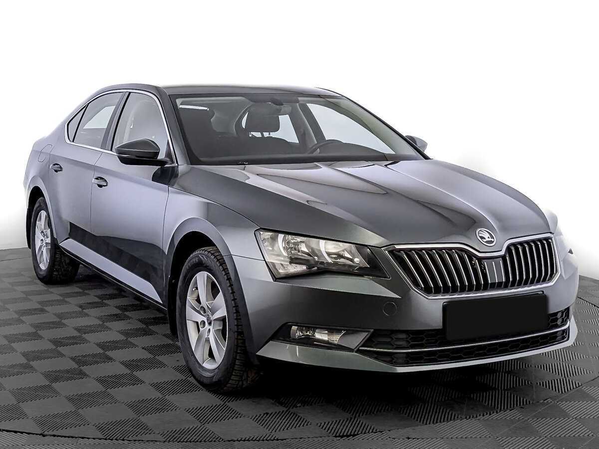 Skoda Superb с пробегом — 2018 год. Фото: #2