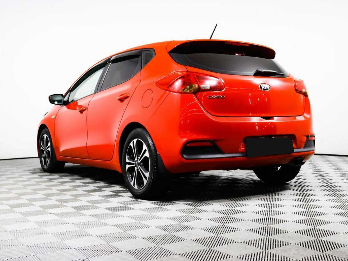 Kia Ceed с пробегом — 2015 год. Фото: #5