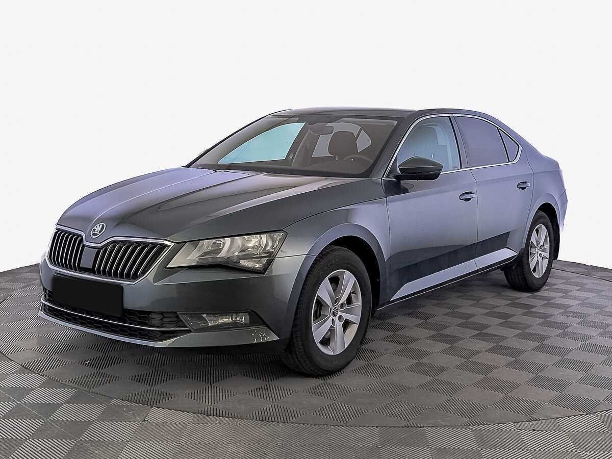 Skoda Superb с пробегом — 2019 год. Фото: #0