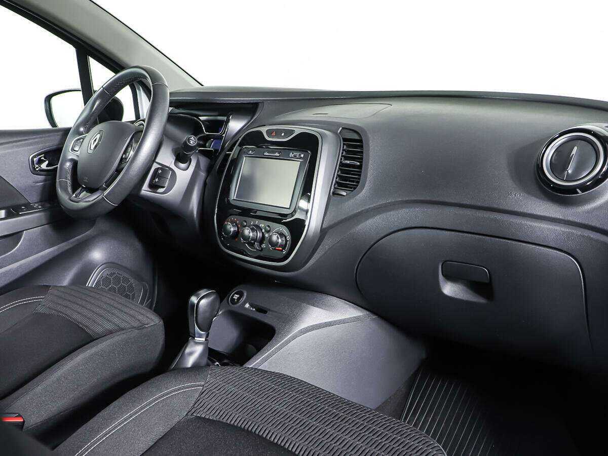 Renault Kaptur с пробегом — 2017 год. Фото: #8