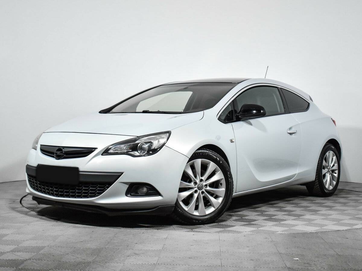 Opel Astra с пробегом — 2012 год. Посмотреть фото