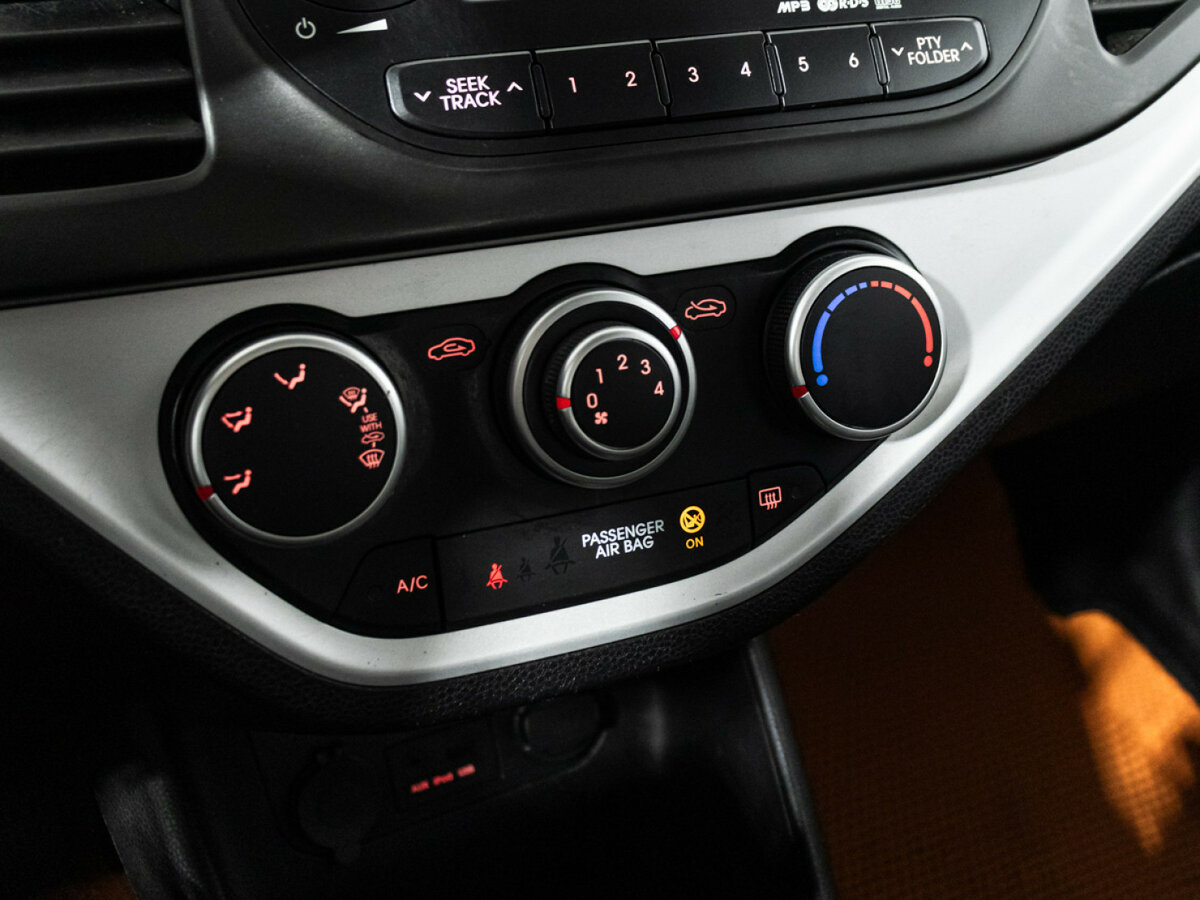 Kia Picanto с пробегом — 2014 год. Фото: #13