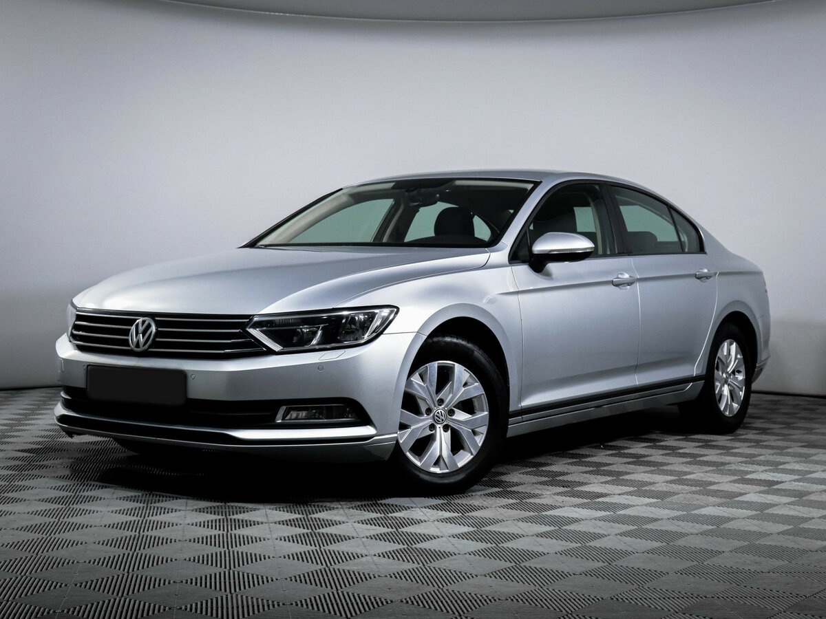 Volkswagen Passat с пробегом — 2017 год. Посмотреть фото