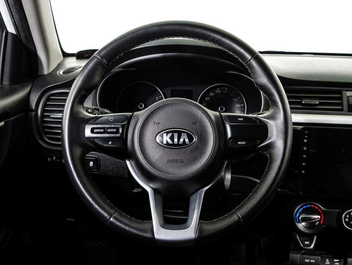 Kia Rio с пробегом — 2019 год. Фото: #11