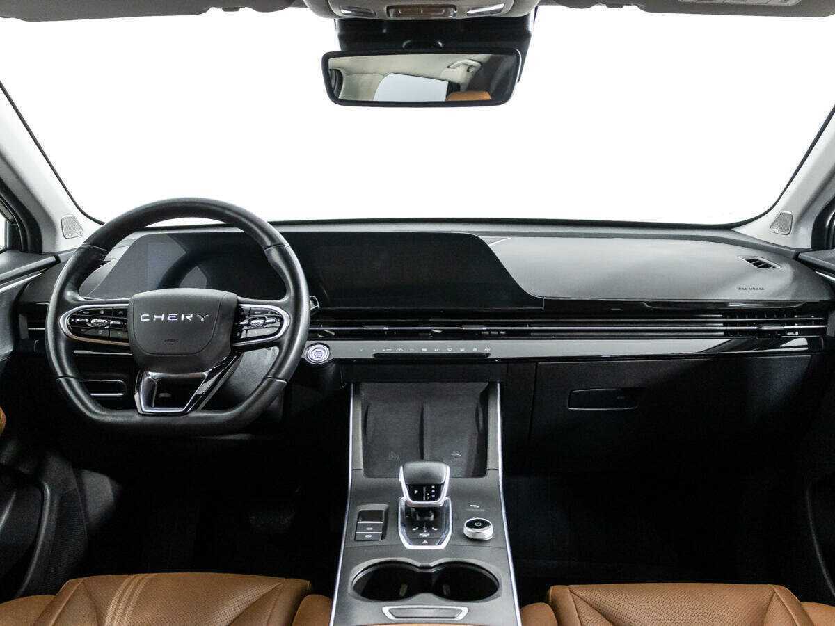 OMODA C5 с пробегом — 2022 год. Фото: #12