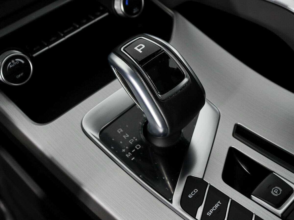 Geely Coolray с пробегом — 2022 год. Фото: #8