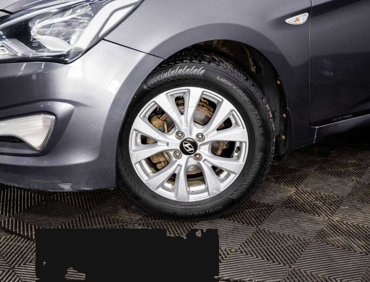 Hyundai Solaris с пробегом — 2015 год. Фото: #7