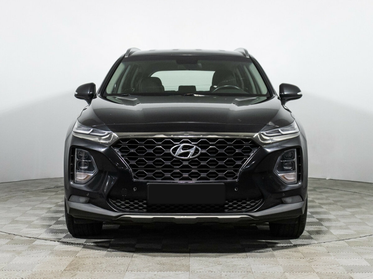 Hyundai Santa Fe с пробегом — 2018 год. Фото: #1